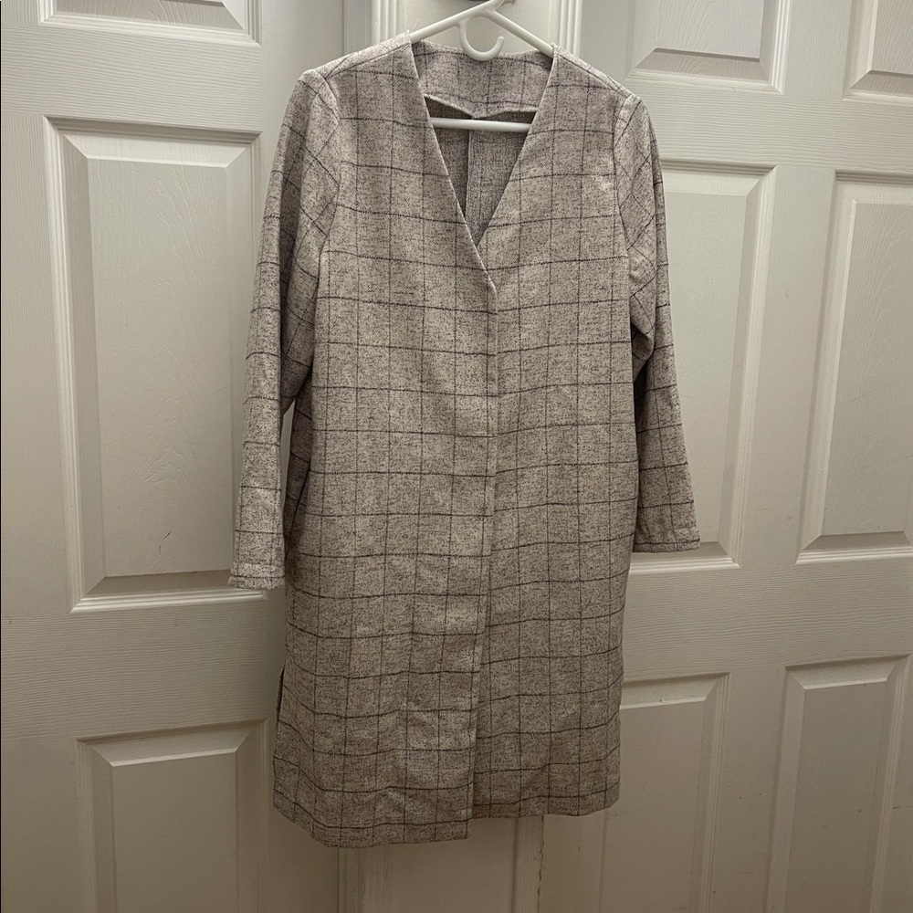 Long Coat Grey Pattern Size M NEW